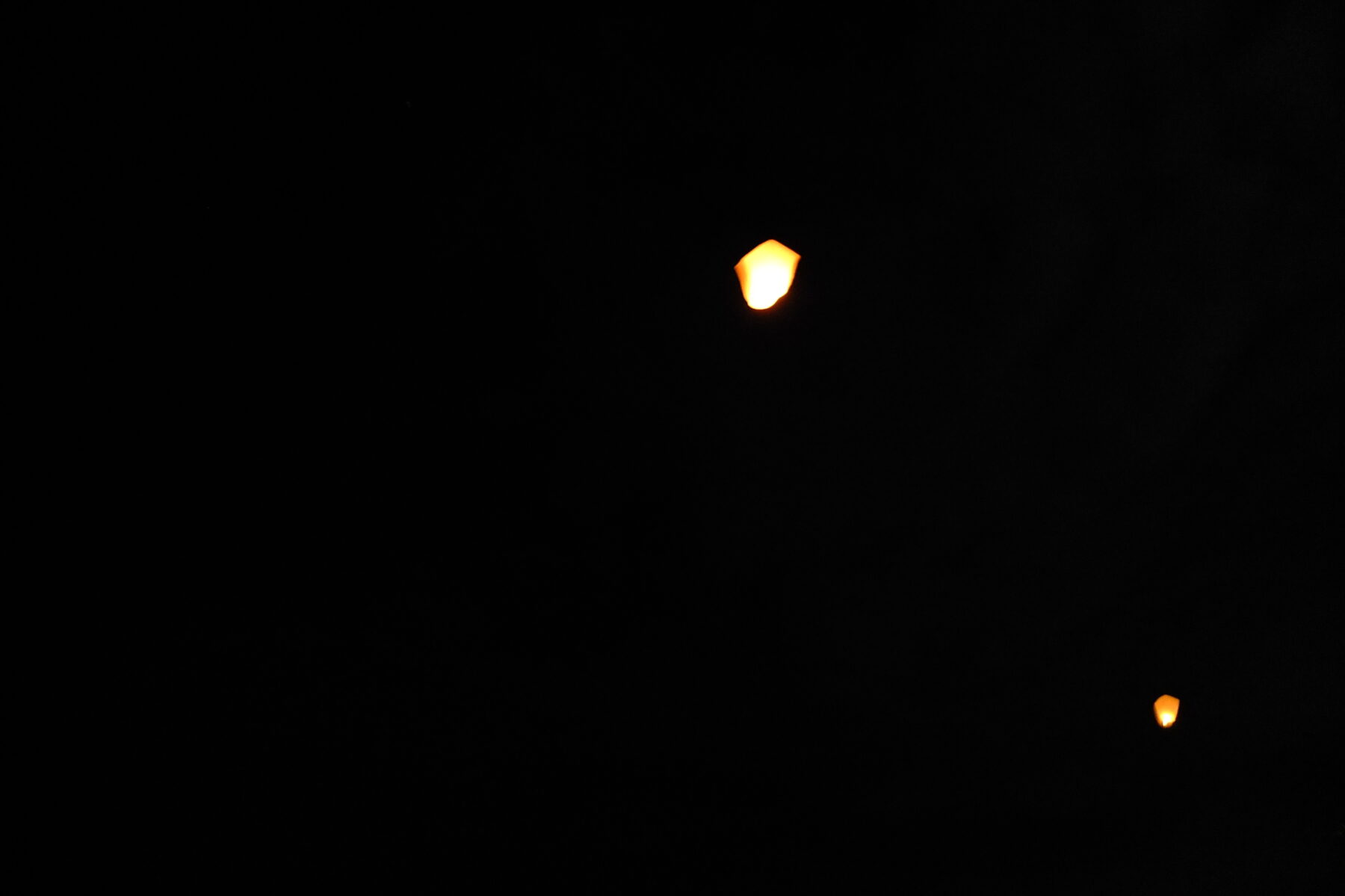 Lanternes Célestes - Méprises-du-ciel.fr