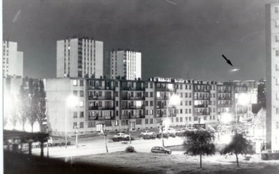 Photo prise à Champigny (94) en juinjuillet 1978, reflets dùs au lampadaire en bas à gauche de la photo