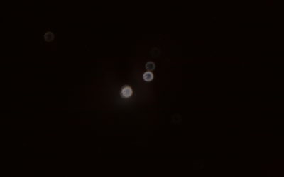 Photo de Jupiter et ses lunes défocalisé ou flou de focus